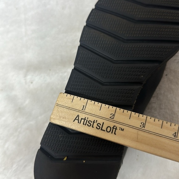 Vaneli, Women's Slip On Black Super Soft Leather Shoes Sz 8N,Made In Ethiopia - Picture 10 of 10